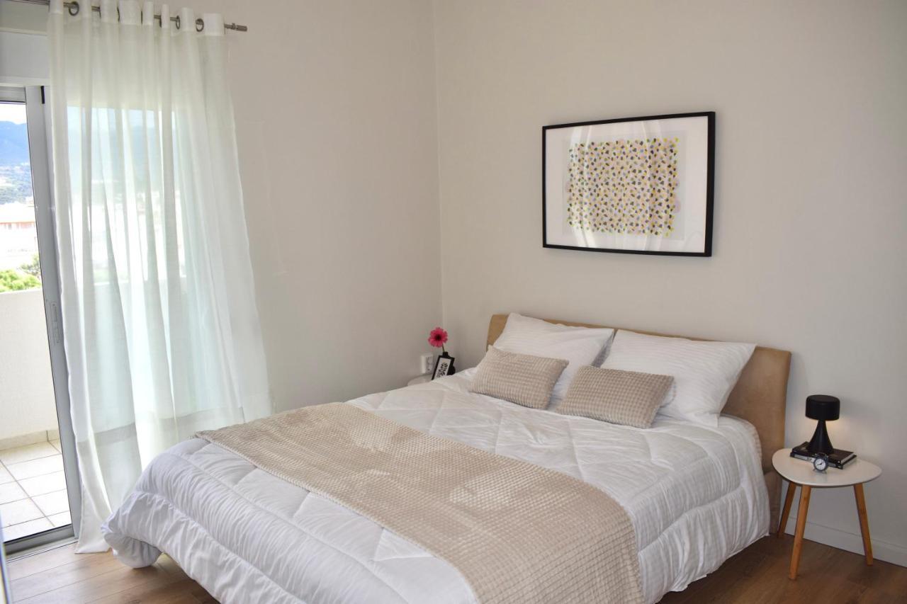 Kapa Central Apartment Каламата Экстерьер фото